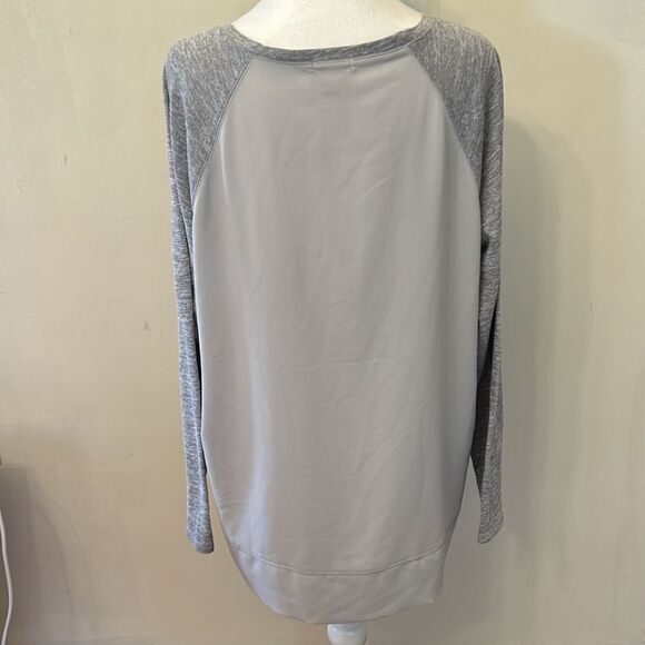 J Crew gray mixed media long sleeve top Size XL EUC - Picture 5 of 9
